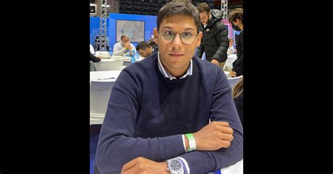 polemica sul rolex|Roman Pastore, candidato 21enne di Calenda, bullizzato dalla .